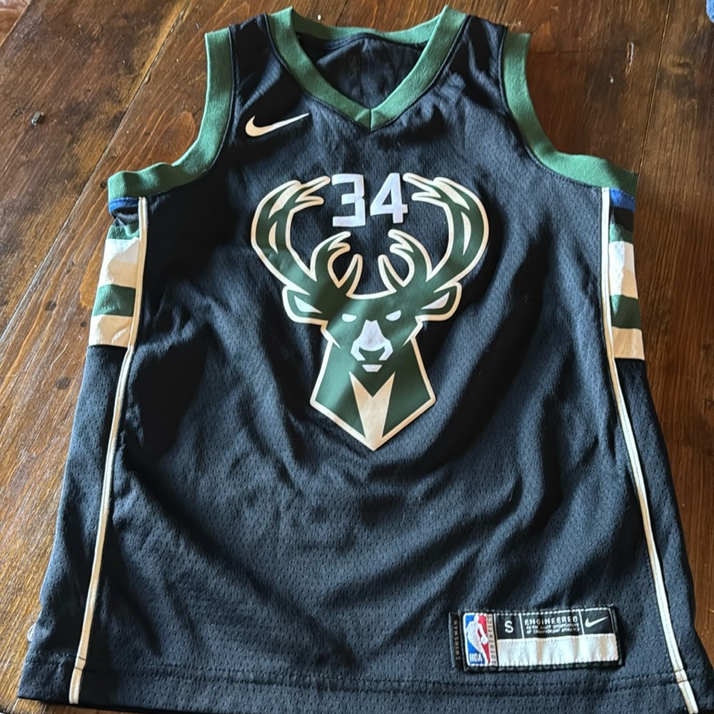 Boys Giannis Antetokounmpo Nike Jersey Milwaukee Bucks